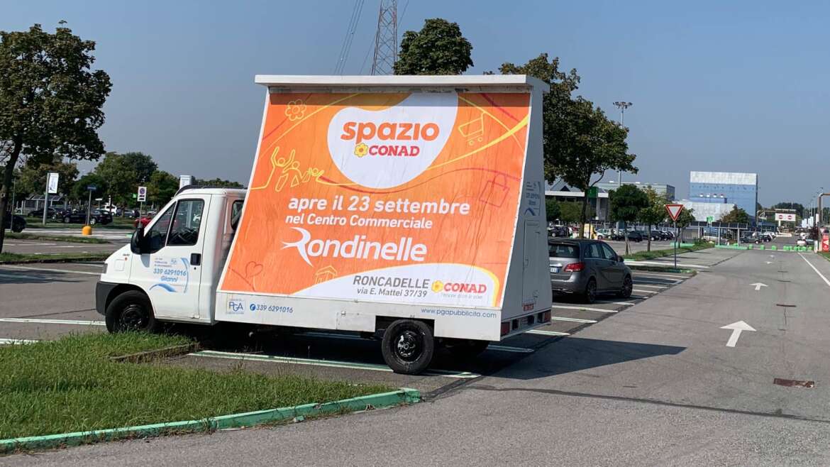 Quanto Costa un Camion Vela Pubblicitario? Guida ai Fattori di Prezzo